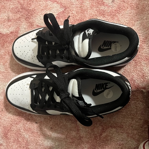 nike panda dunks 6.5 - Picture 2 of 7